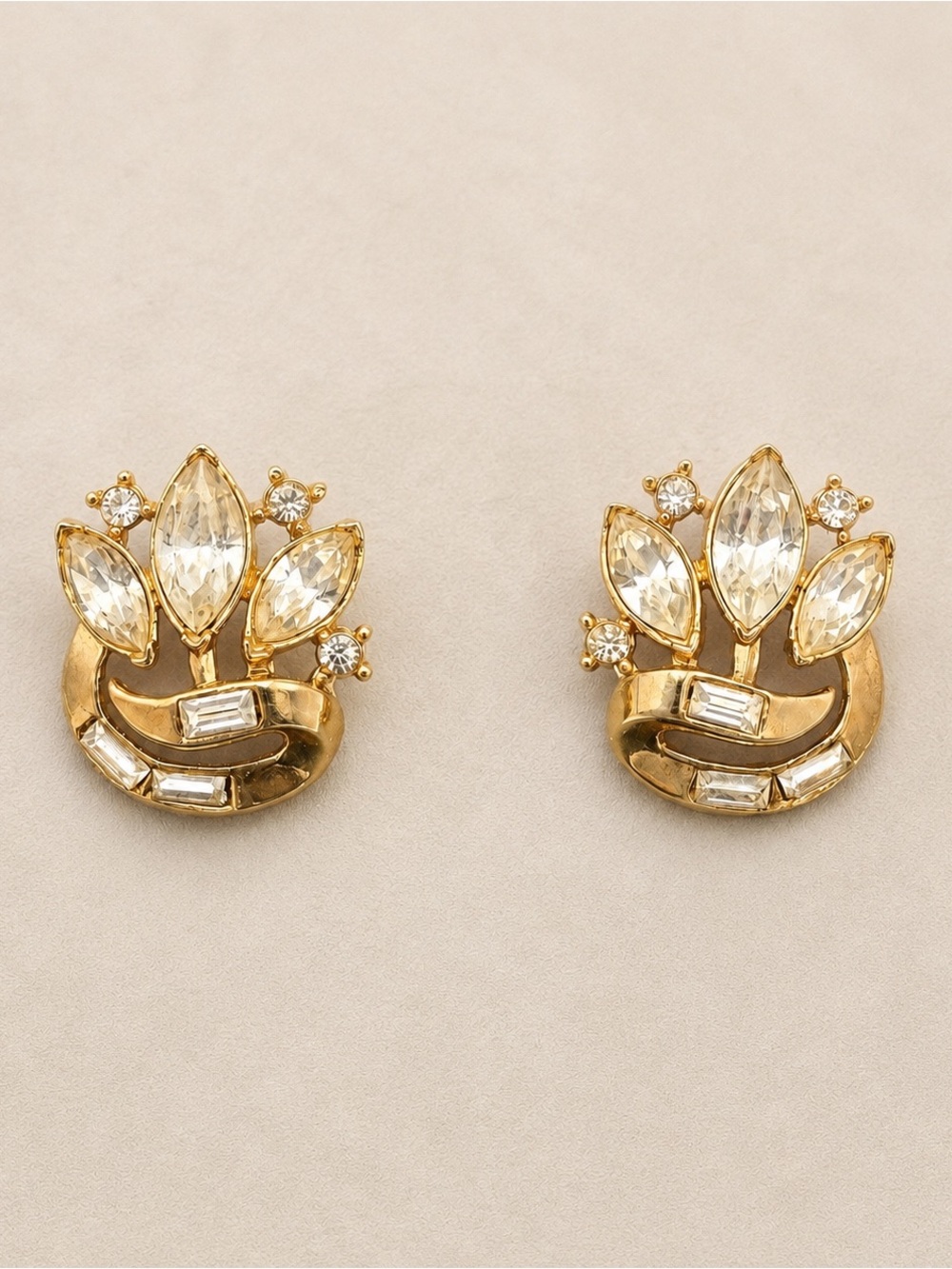 Vintage 1950 CROWN TRIFARI Alfred Philippe Abstract Clear Rhinestone Earrings